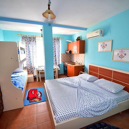 שקודר Lovely Apartment W/ Ac + Bath. + Kitchen + Parking And Garden מראה חיצוני תמונה